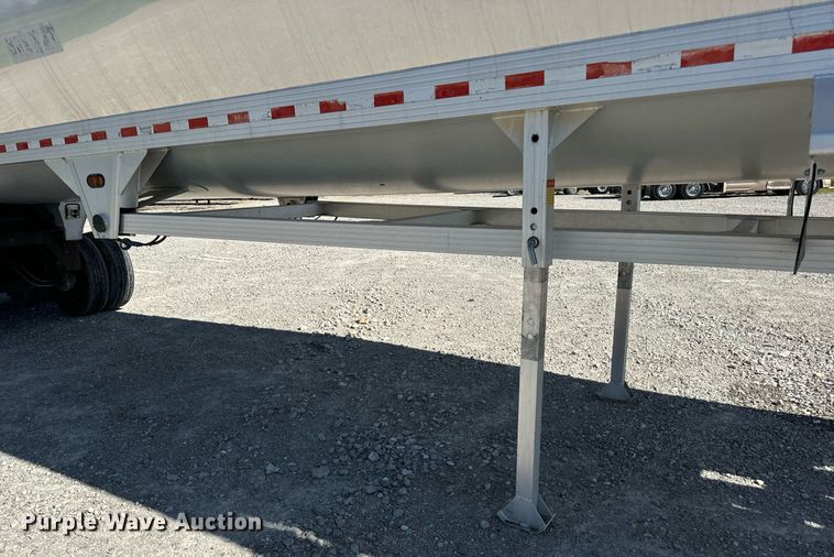 image for item DV1919 2005 Everlite end dump trailer