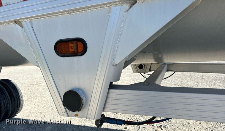 image for item DV1919 2005 Everlite end dump trailer