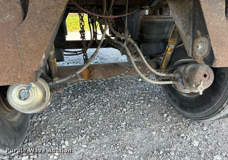 image for item DV1919 2005 Everlite end dump trailer