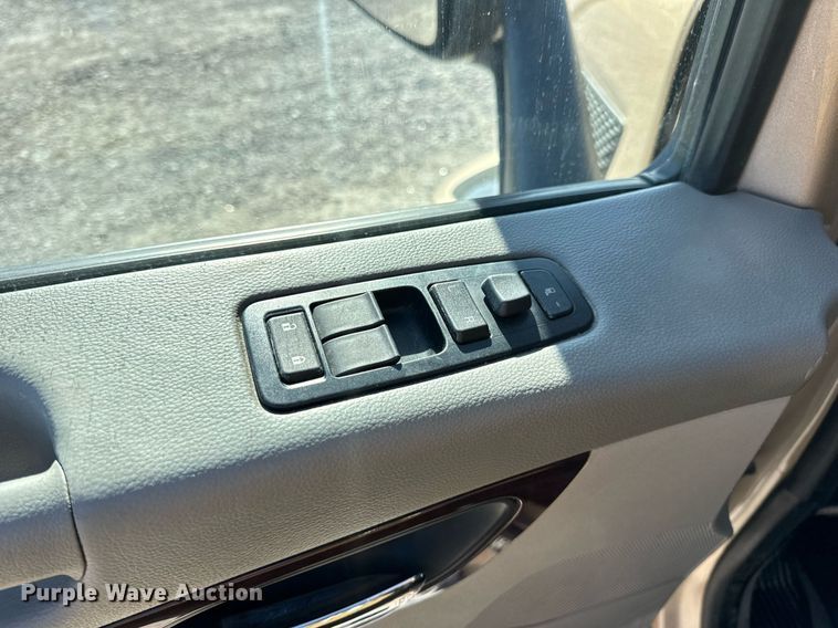 image for item DV1921 2018 Peterbilt 579 semi truck