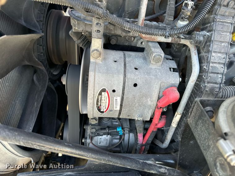 image for item DV1921 2018 Peterbilt 579 semi truck