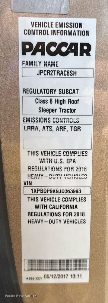 image for item DV1921 2018 Peterbilt 579 semi truck