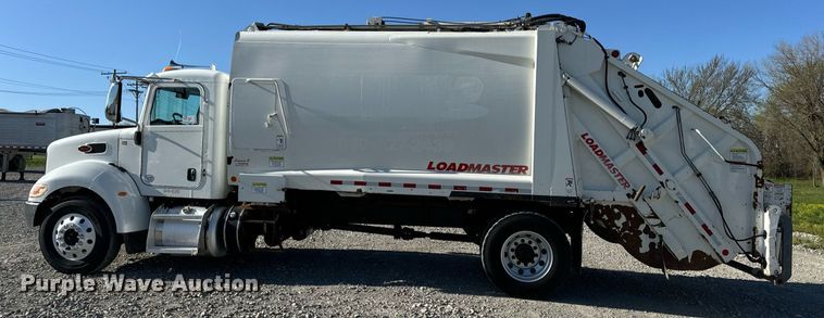 image for item DV1922 2017 Peterbilt 337 refuse truck