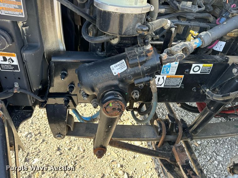 image for item DV1922 2017 Peterbilt 337 refuse truck