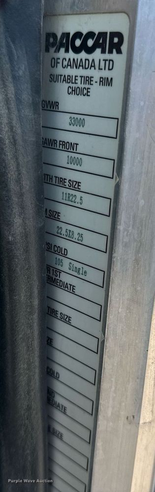 image for item DV1922 2017 Peterbilt 337 refuse truck