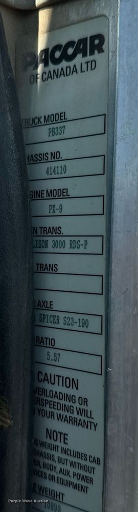 image for item DV1922 2017 Peterbilt 337 refuse truck