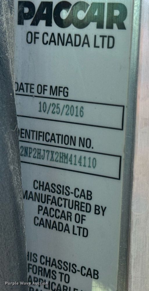 image for item DV1922 2017 Peterbilt 337 refuse truck