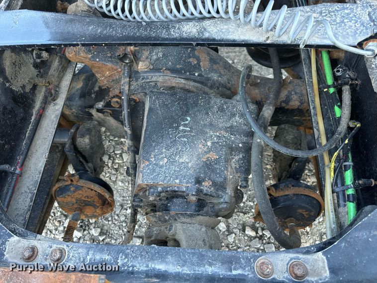 image for item DV1923 1995 Freightliner FLD112 semi truck