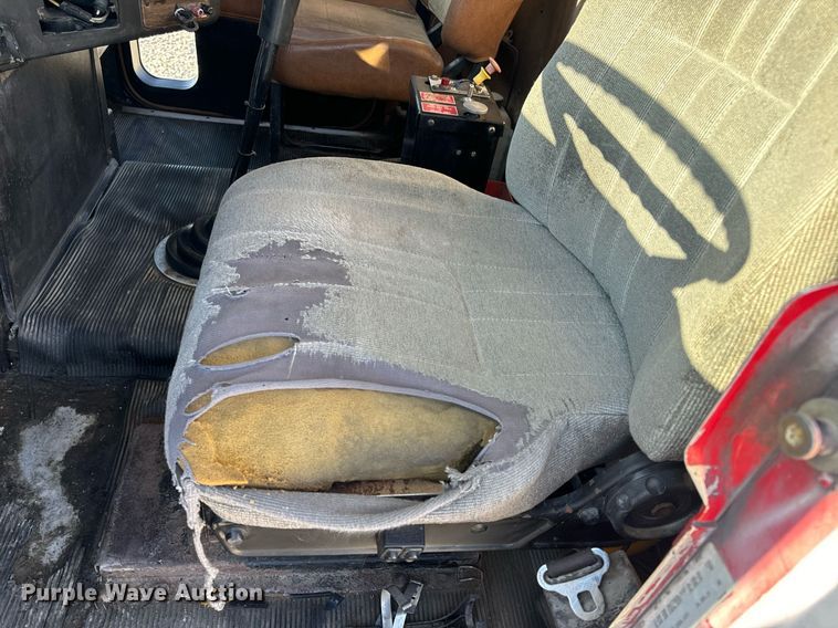 image for item DV1923 1995 Freightliner FLD112 semi truck