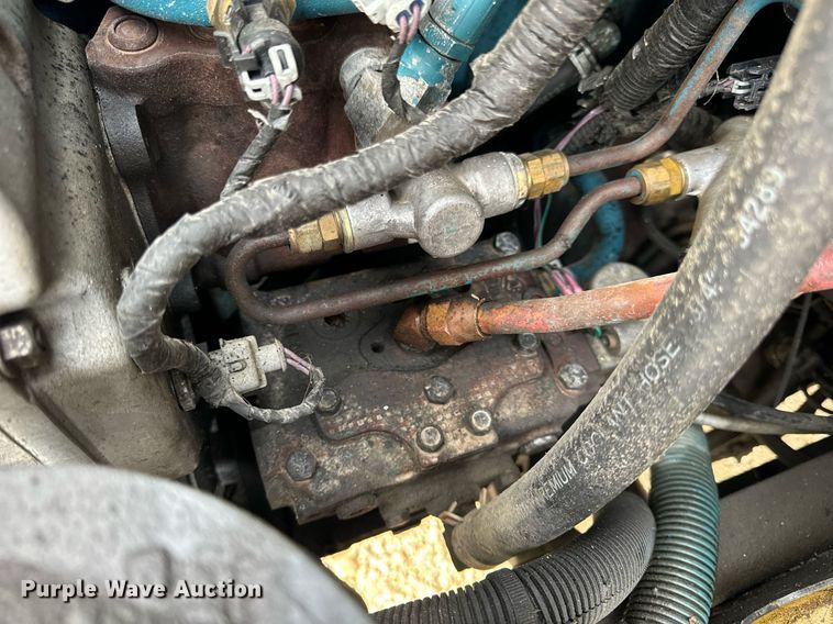 image for item DV1939 2006 International 4300 truck cab and chassis