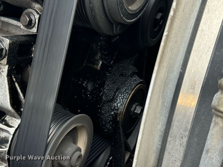 image for item DV1939 2006 International 4300 truck cab and chassis