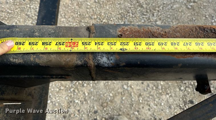 image for item DV1940 2010 International DuraStar 4300 truck cab and chassis