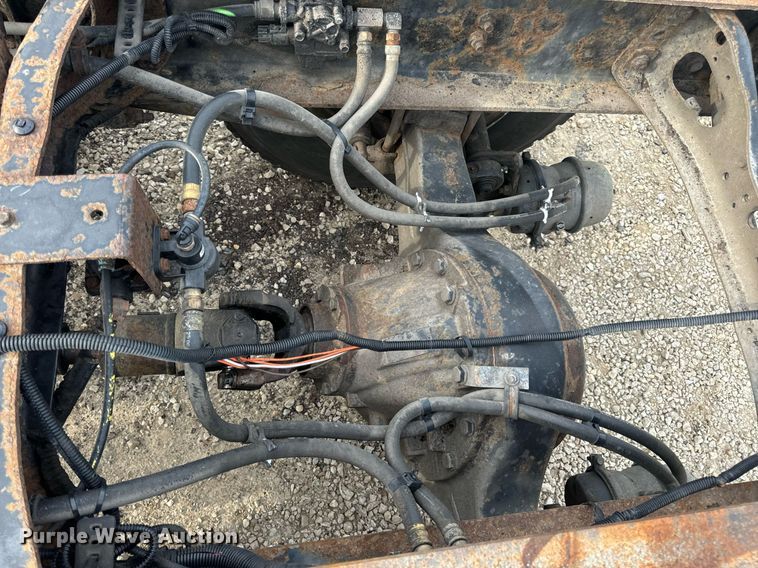 image for item DV1941 2007 International 4400 truck cab and chassis