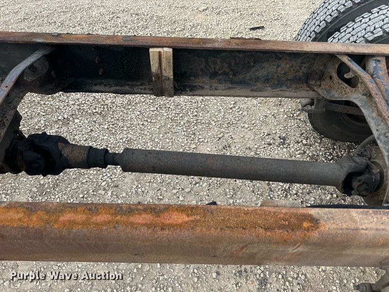 image for item DV1941 2007 International 4400 truck cab and chassis