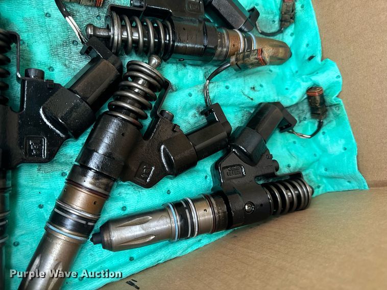 image for item DV1945 2006 International 8600 semi truck