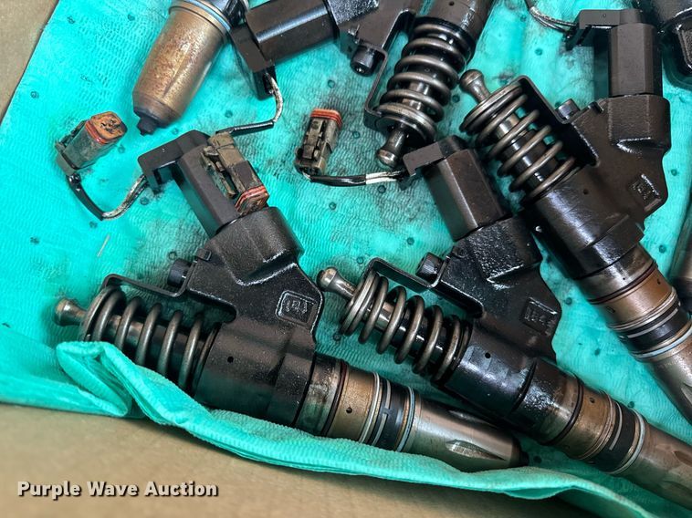 image for item DV1945 2006 International 8600 semi truck