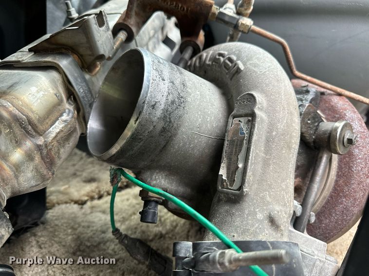 image for item DV1945 2006 International 8600 semi truck