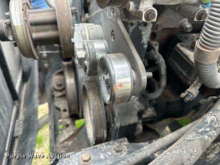 image for item DV1945 2006 International 8600 semi truck