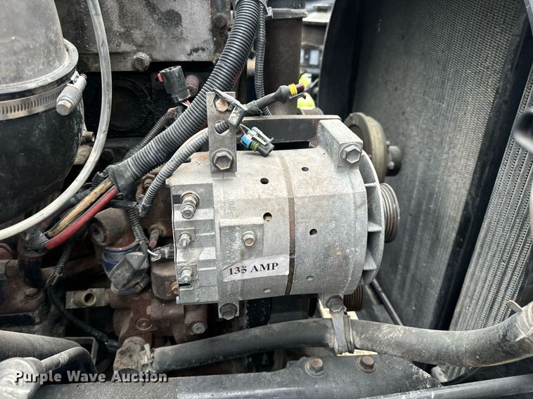 image for item DV1945 2006 International 8600 semi truck