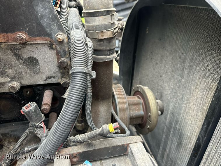 image for item DV1945 2006 International 8600 semi truck