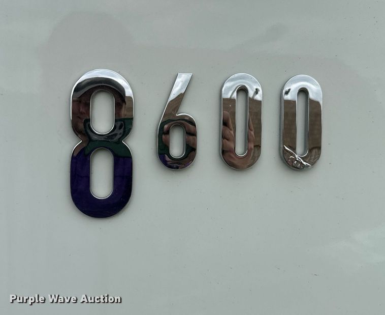 image for item DV1945 2006 International 8600 semi truck