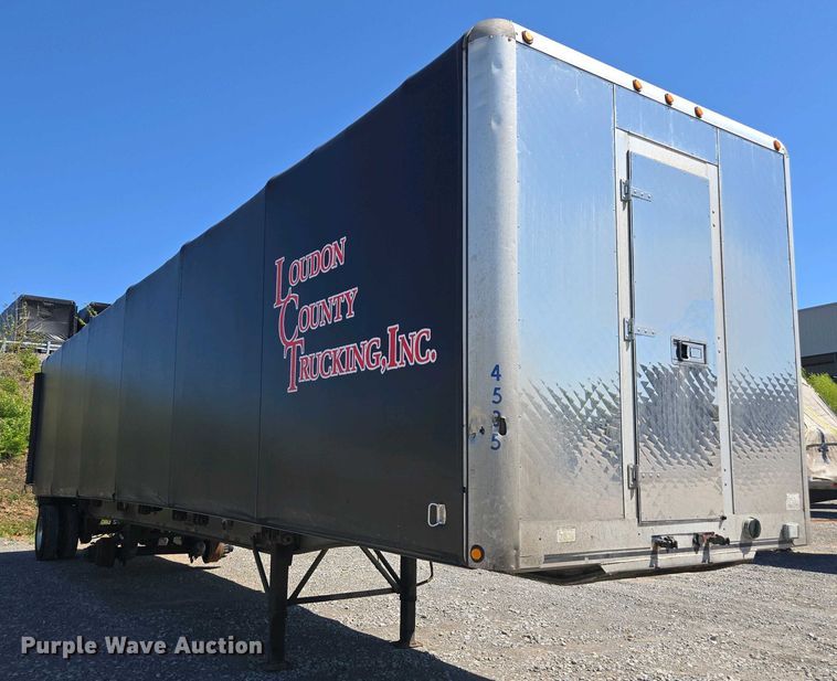 image for item DW1918 2015 East BST  flatbed trailer