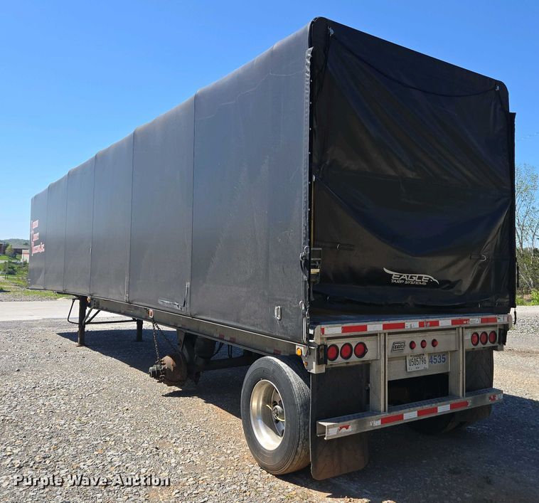 image for item DW1918 2015 East BST  flatbed trailer