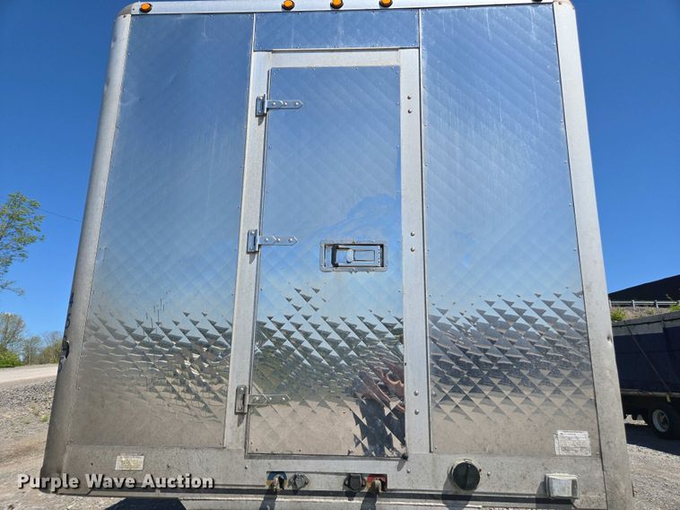 image for item DW1918 2015 East BST  flatbed trailer