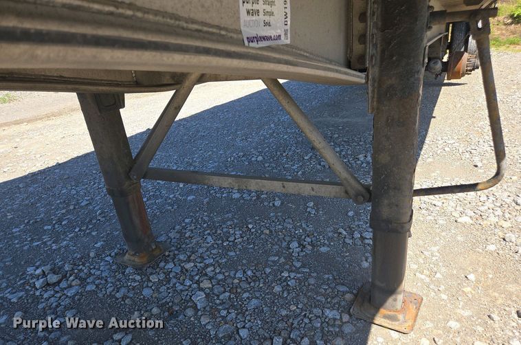 image for item DW1918 2015 East BST  flatbed trailer