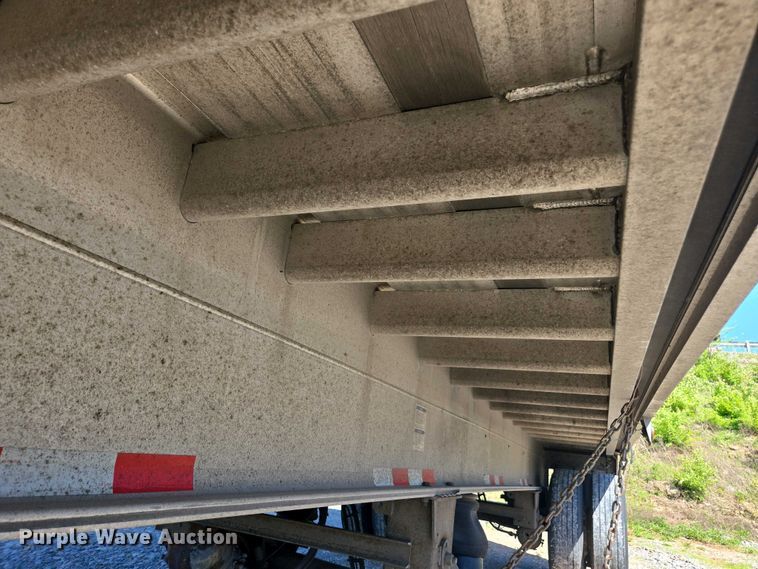 image for item DW1918 2015 East BST  flatbed trailer