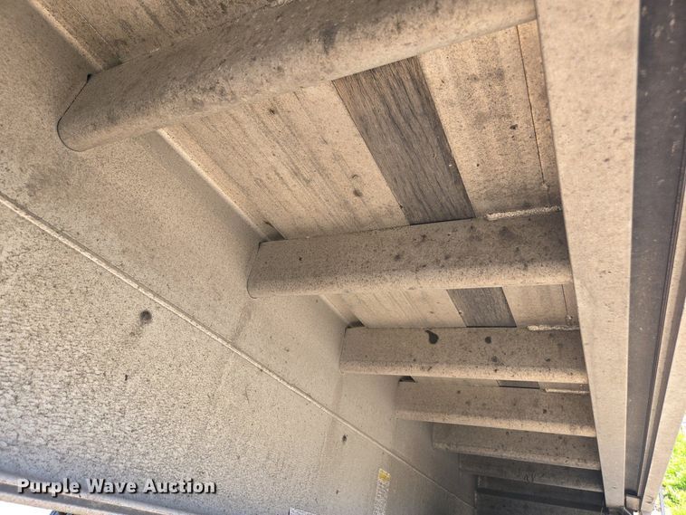 image for item DW1918 2015 East BST  flatbed trailer