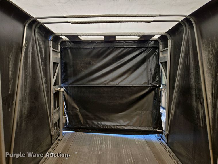 image for item DW1918 2015 East BST  flatbed trailer