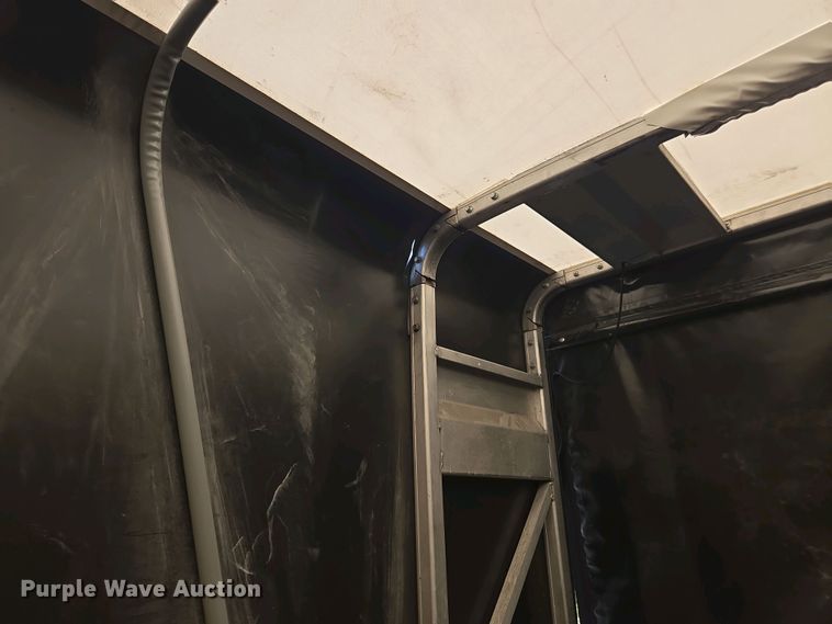 image for item DW1918 2015 East BST  flatbed trailer