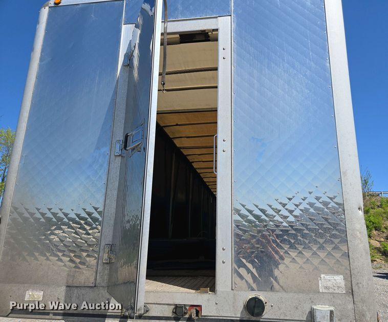 image for item DW1918 2015 East BST  flatbed trailer