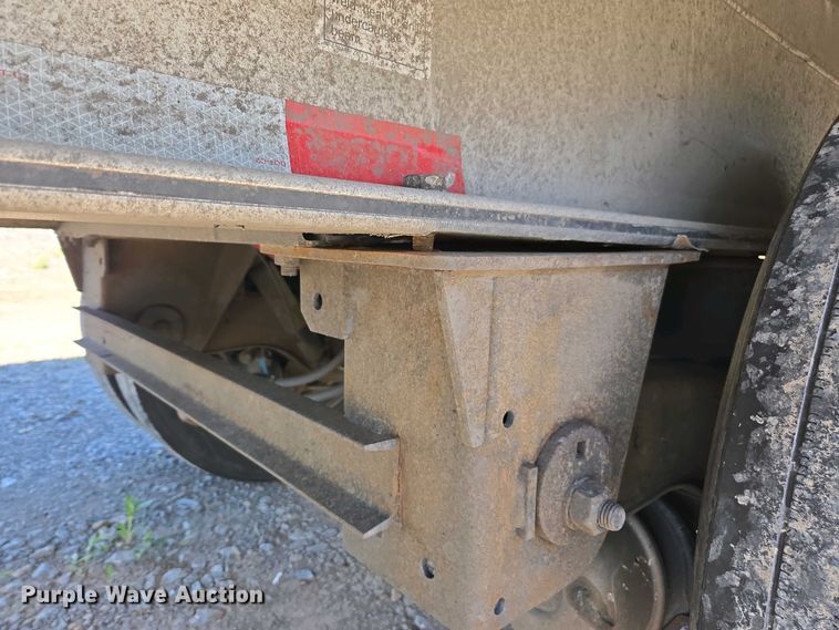 image for item DW1918 2015 East BST  flatbed trailer