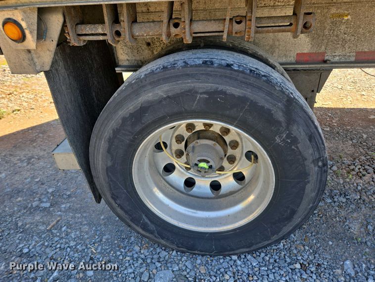 image for item DW1918 2015 East BST  flatbed trailer