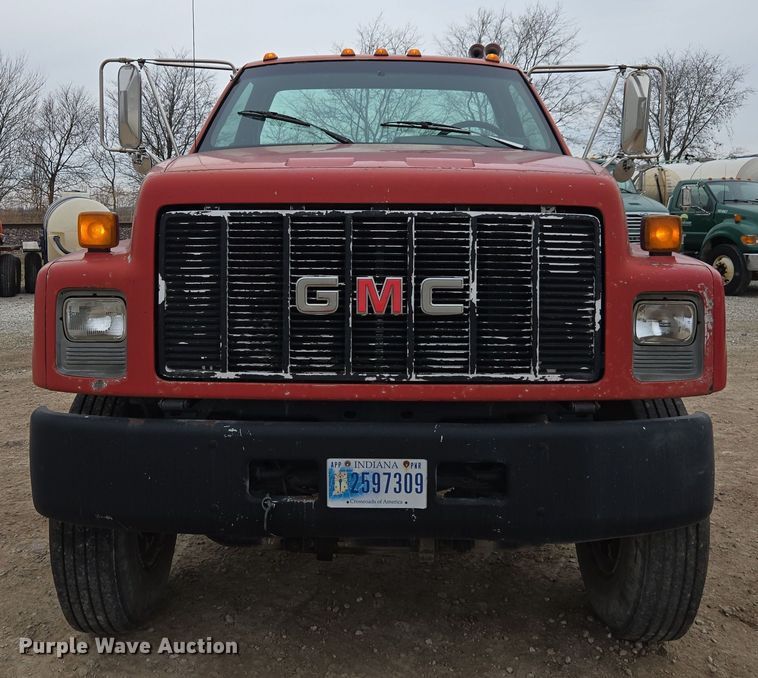 image for item DX1623 1994 GMC Top Kick truck cab and chassis