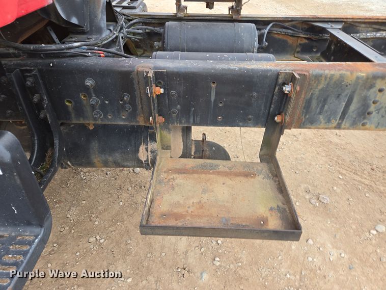 image for item DX1623 1994 GMC Top Kick truck cab and chassis