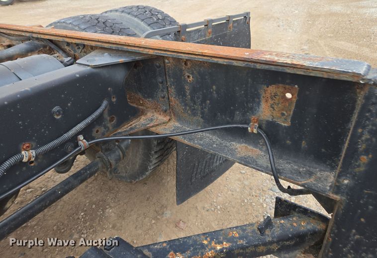 image for item DX1623 1994 GMC Top Kick truck cab and chassis