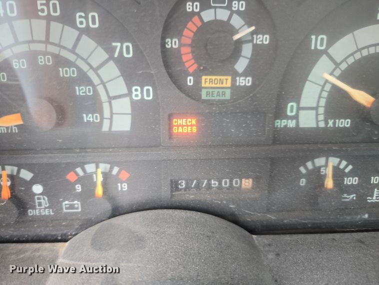 image for item DX1623 1994 GMC Top Kick truck cab and chassis