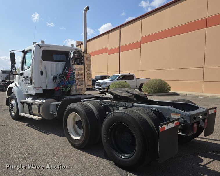 image for item EC0924 2016 Freightliner 11M semi truck