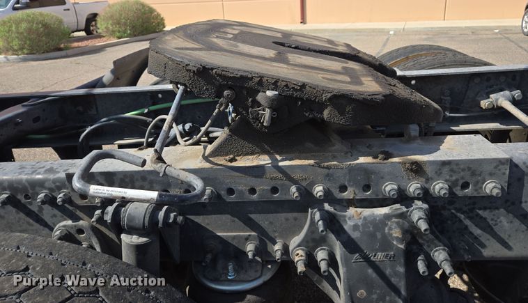 image for item EC0924 2016 Freightliner 11M semi truck