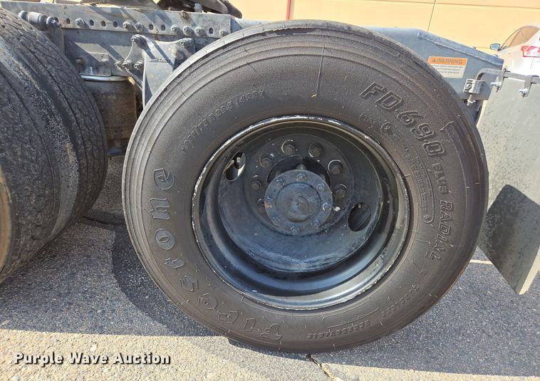 image for item EC0924 2016 Freightliner 11M semi truck