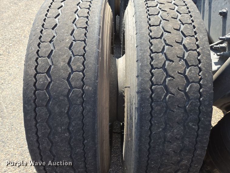 image for item EC0924 2016 Freightliner 11M semi truck