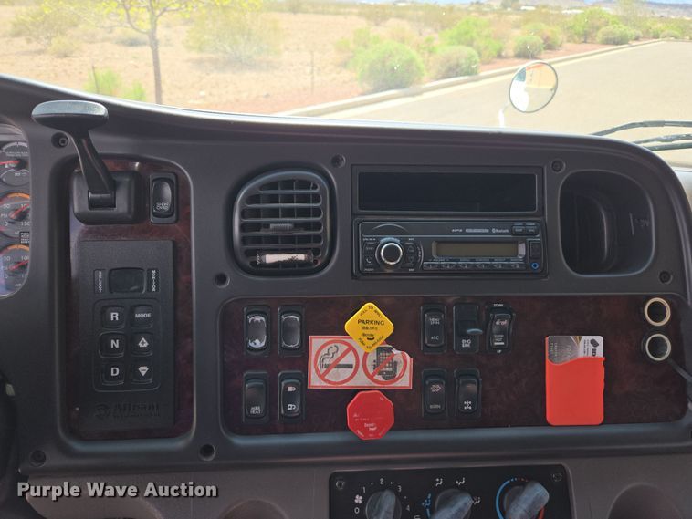 image for item EC0925 2016 Freightliner 11M semi truck