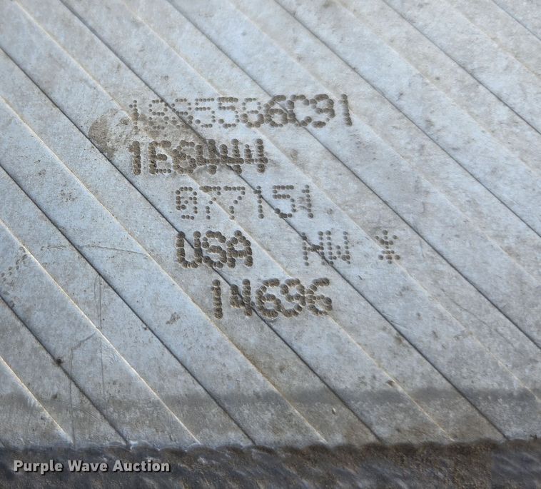 image for item EC0926 2012 International 4400 semi truck