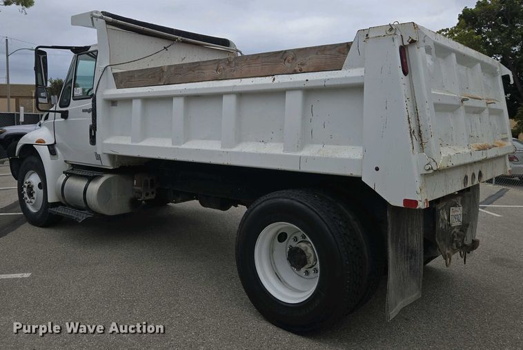 image for item EC0958 2013 International 4300 dump truck