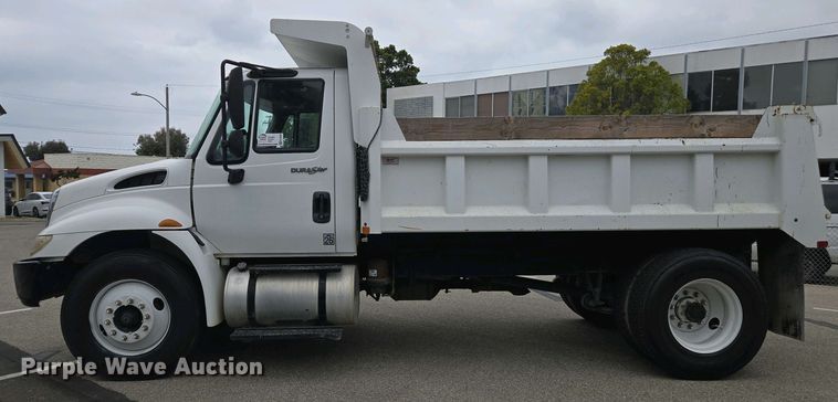 image for item EC0958 2013 International 4300 dump truck