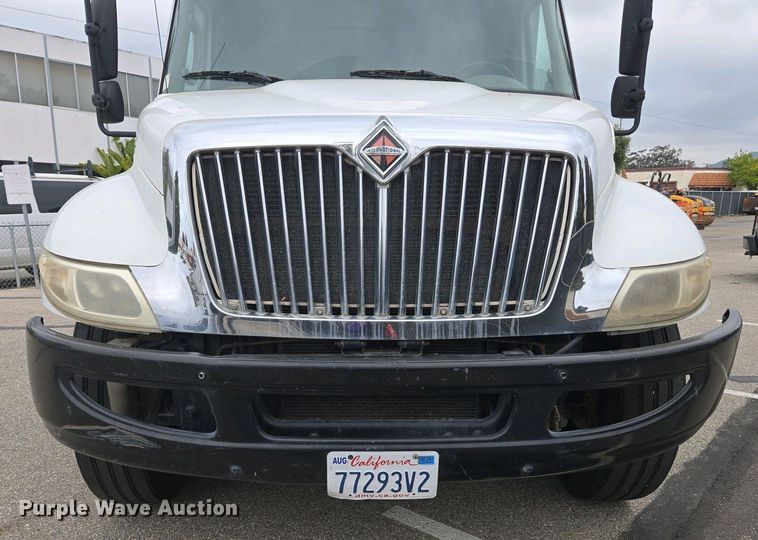 image for item EC0958 2013 International 4300 dump truck