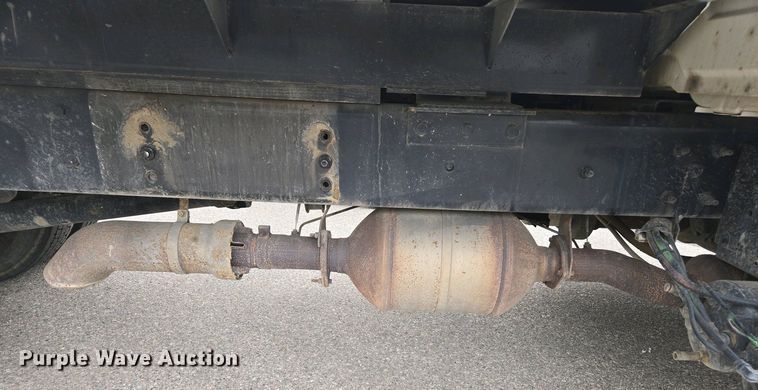 image for item EC0958 2013 International 4300 dump truck